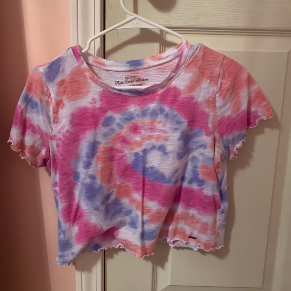 tie-dye holister crop top